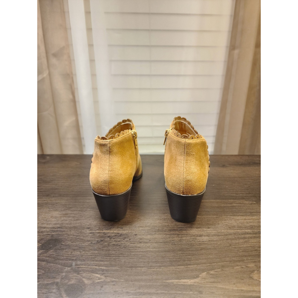 Journee Collection Tessa Scalloped Western Boots Booties - 7 M Khaki Tan - Picture 11 of 16